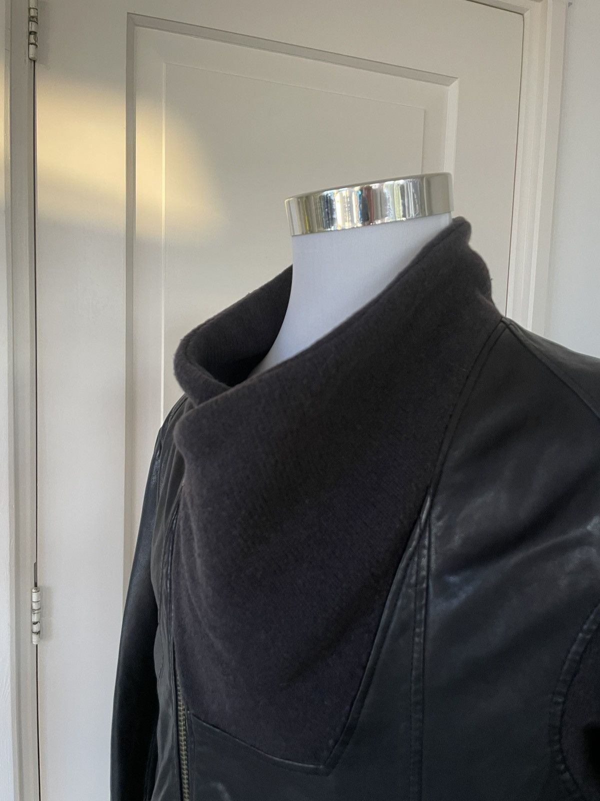 Helmut Lang Helmut Lang sheepskin jacket with woolen collar Size US M / EU 48-50 / 2 - 4 Thumbnail