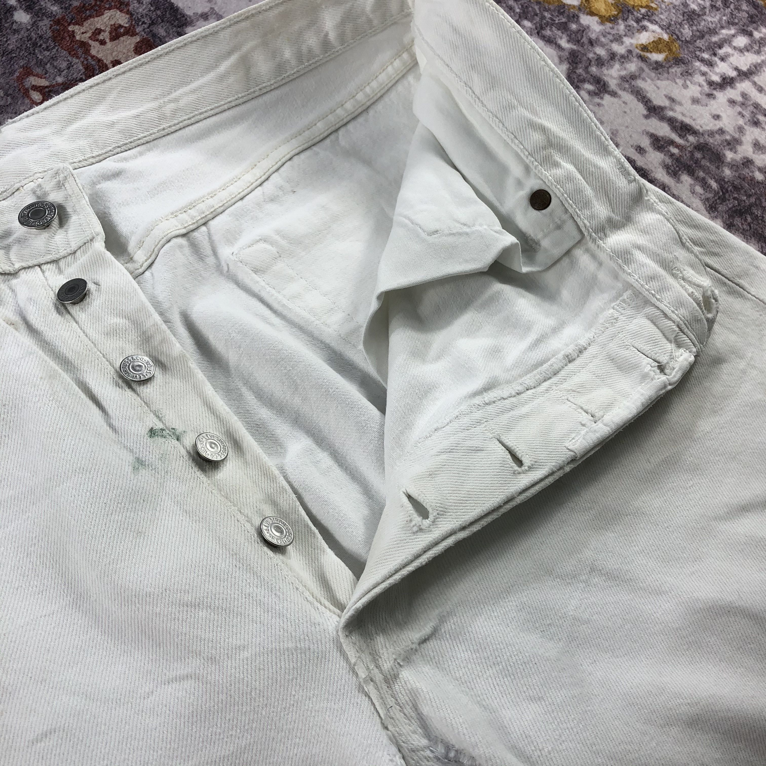 Levi's × Vintage Vintage 90s Light Wash Levis 501 Jeans - JM2311 Size US 36 / EU 52 - 7 Thumbnail