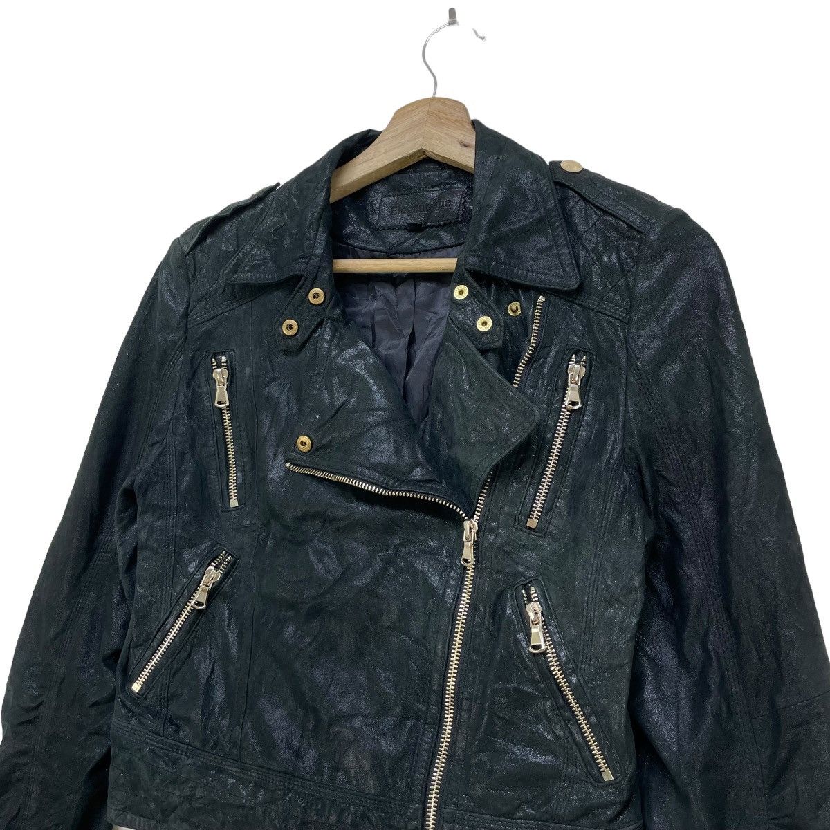 Japanese Brand Japanese Brand Elegant She Leather Double Collar Shining Size M / US 6-8 / IT 42-44 - 3 Thumbnail