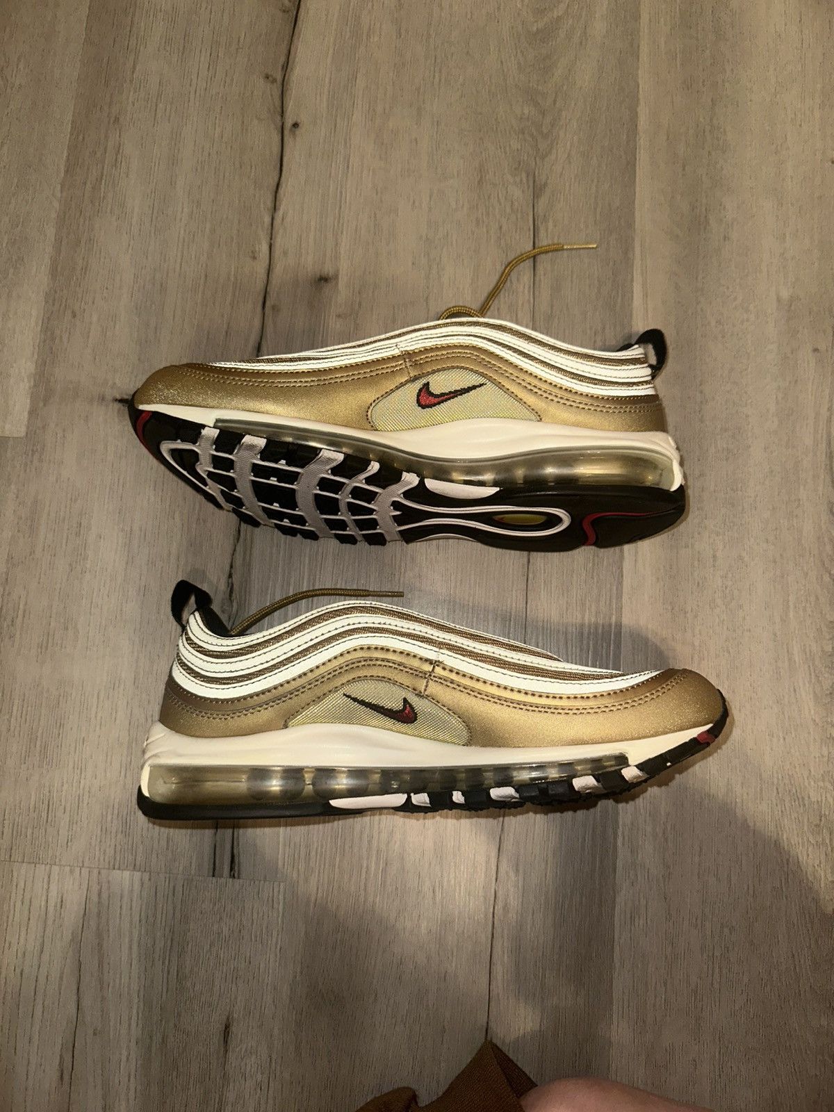 Nike Nike Air Max 97 OG QS Size US 9 / EU 42 - 2 Thumbnail