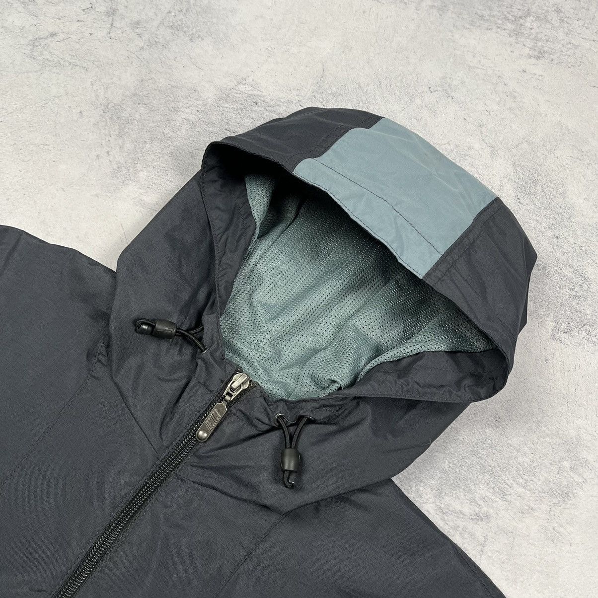 Nike Vintage Nike swoosh ninja nylon anorak light jacket 90’s Size US L / EU 52-54 / 3 - 10 Thumbnail