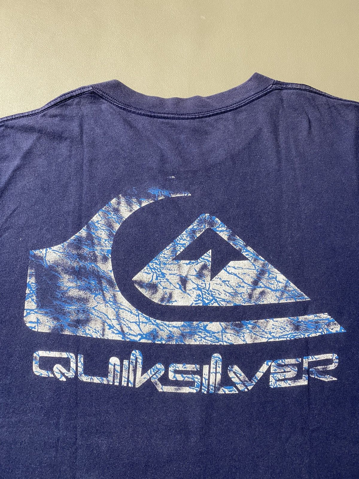 Quicksilver × Quiksilver × Vintage Vintage 90s Quiksilver Iconic Logo Tshirt Size US XL / EU 56 / 4 - 4 Thumbnail