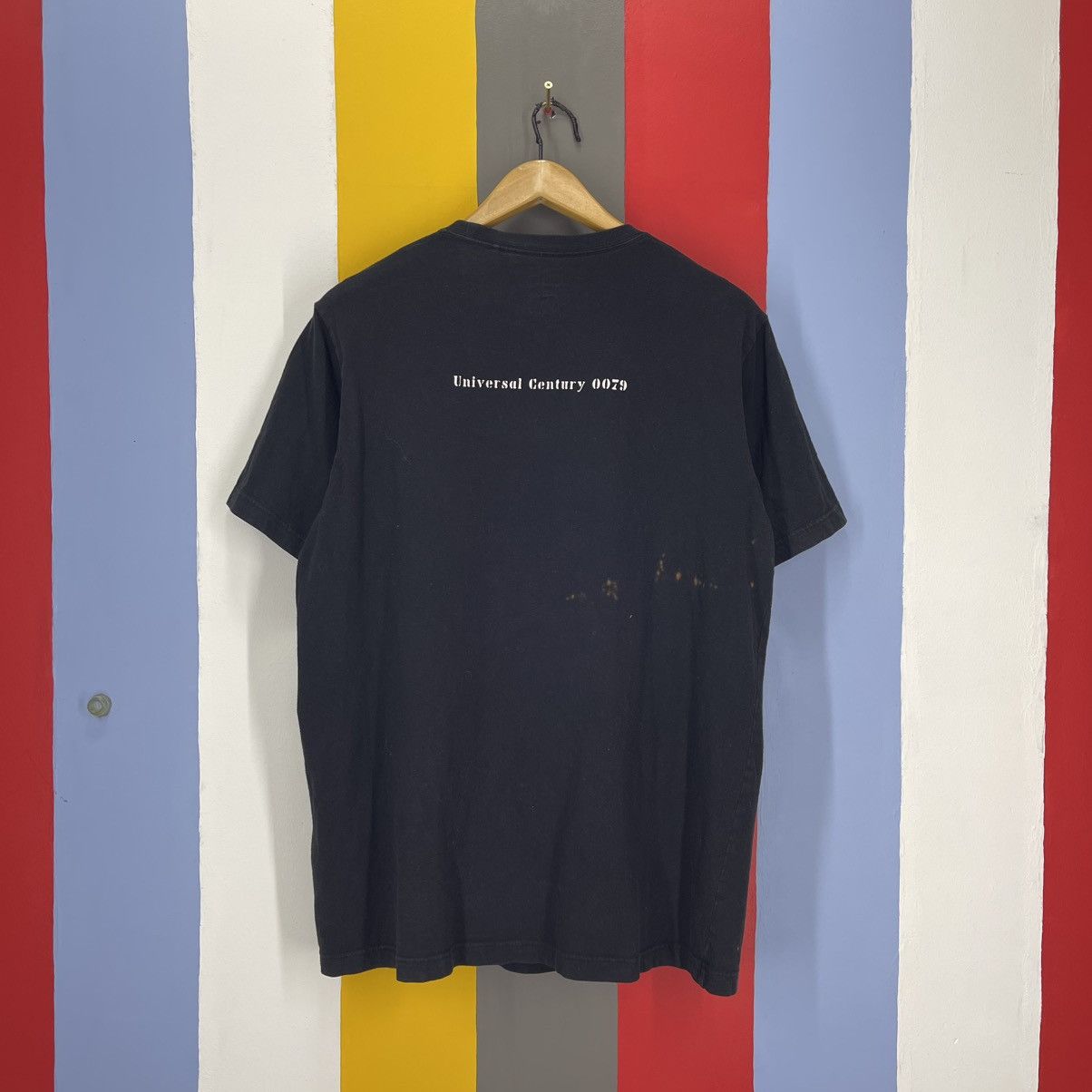Uniqlo UNIQLO x GUNDAM Crew Neck T Shirt #2000/13 Size US L / EU 52-54 / 3 - 13 Thumbnail