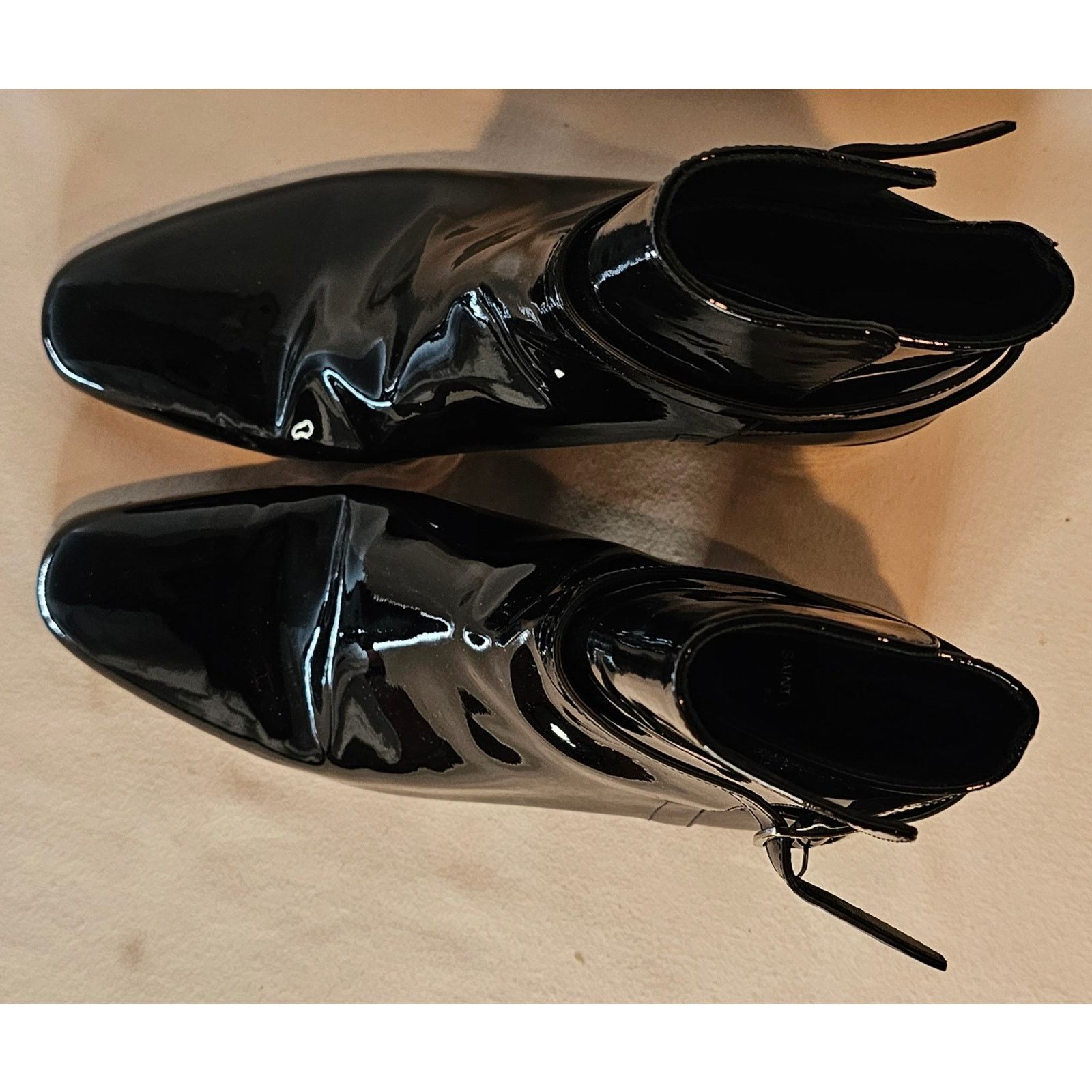 Yves Saint Laurent Saint Laurent Clementi Ankle Boot in black patent leathe Size US 6 / IT 36 - 6 Thumbnail