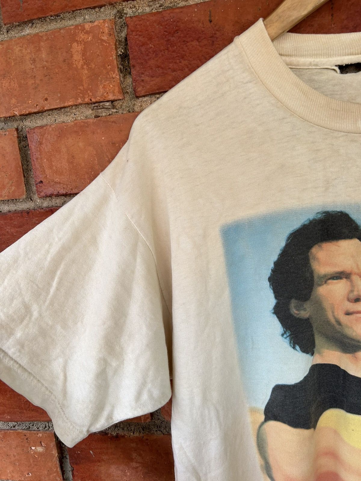 Band Tees 💥 VINTAGE 90s RANDY TRAVIS DISTRESSED TEE SS Size US L / EU 52-54 / 3 - 6 Thumbnail