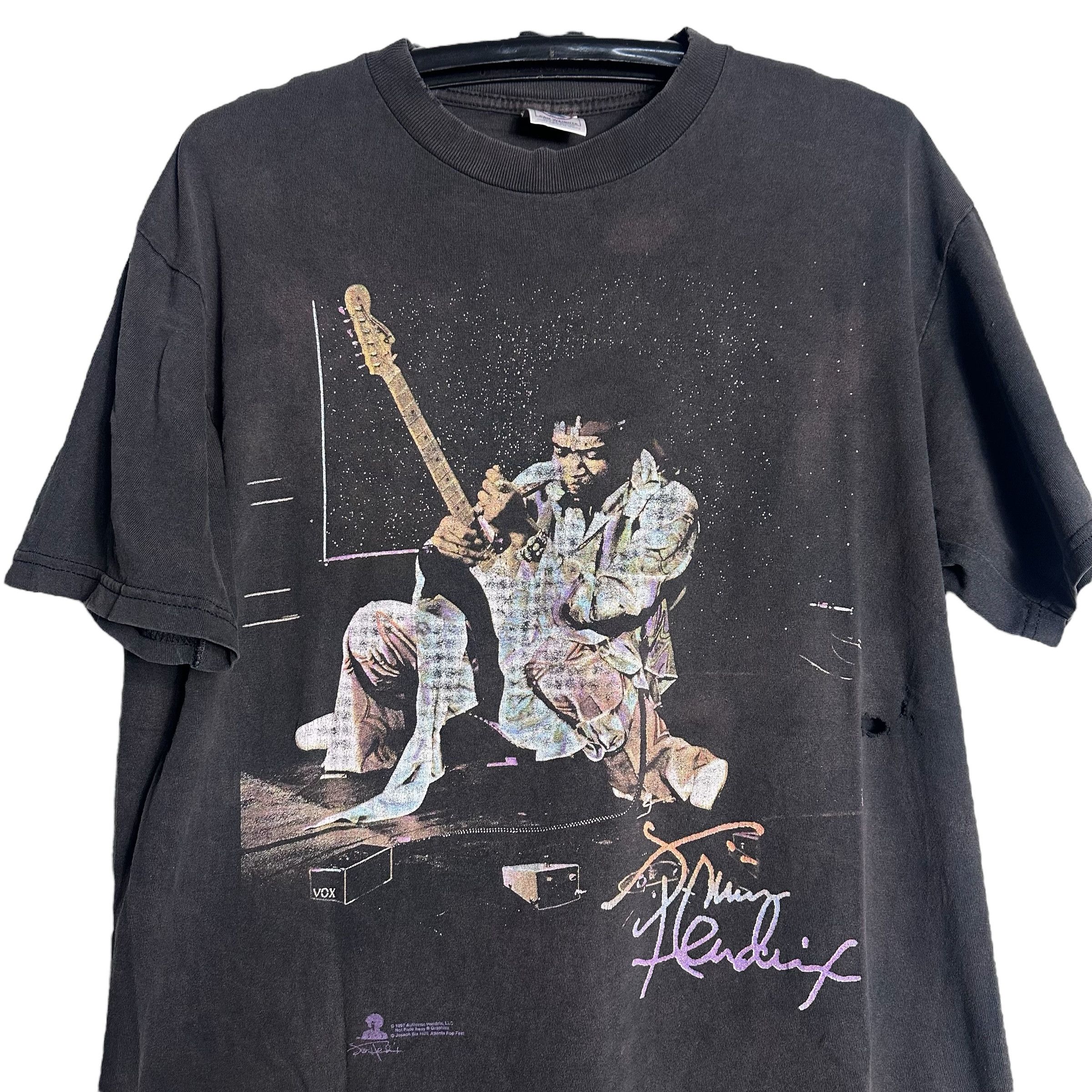 Jimi Hendrix × Vintage 🔥RARE🔥Vintage Jimi Hendrix Foxy Lady Distress T-shirt Size US L / EU 52-54 / 3 - 2 Thumbnail