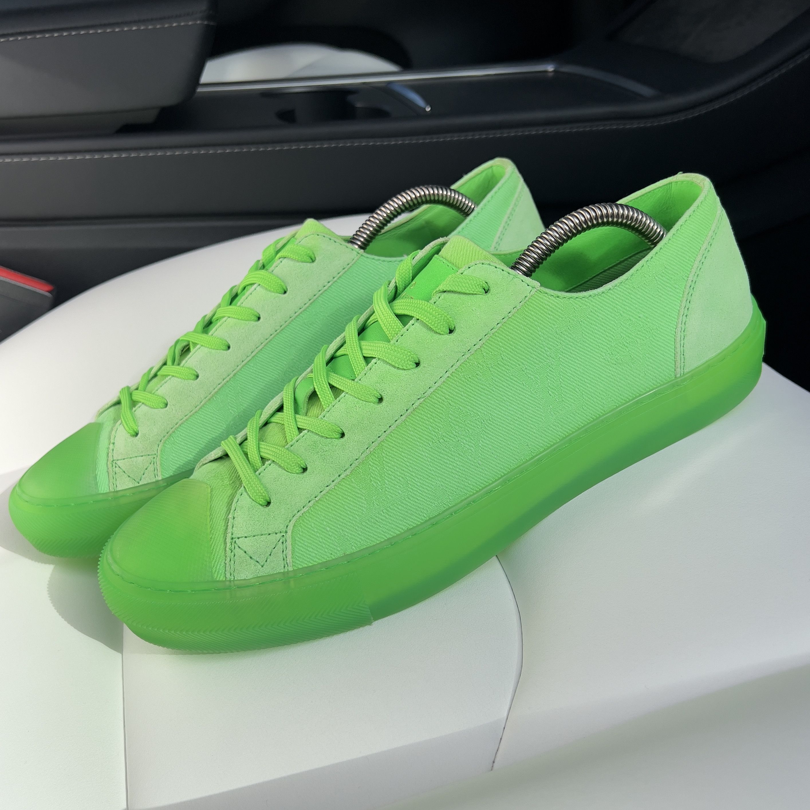 Louis Vuitton Louis Vuitton Tattoo Monogram Sneaker Neon Green Fabric Size US 8.5 / EU 41-42 - 4 Thumbnail