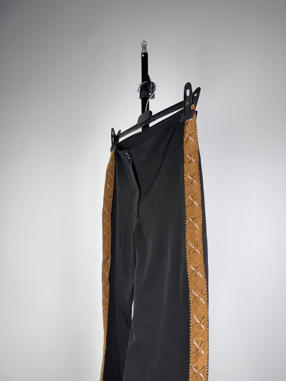 Japanese Brand 00s Retro Western Cowgirl Black Flare Pants With Brown Suede Size 27" / US 4 / IT 40 - 5 Thumbnail