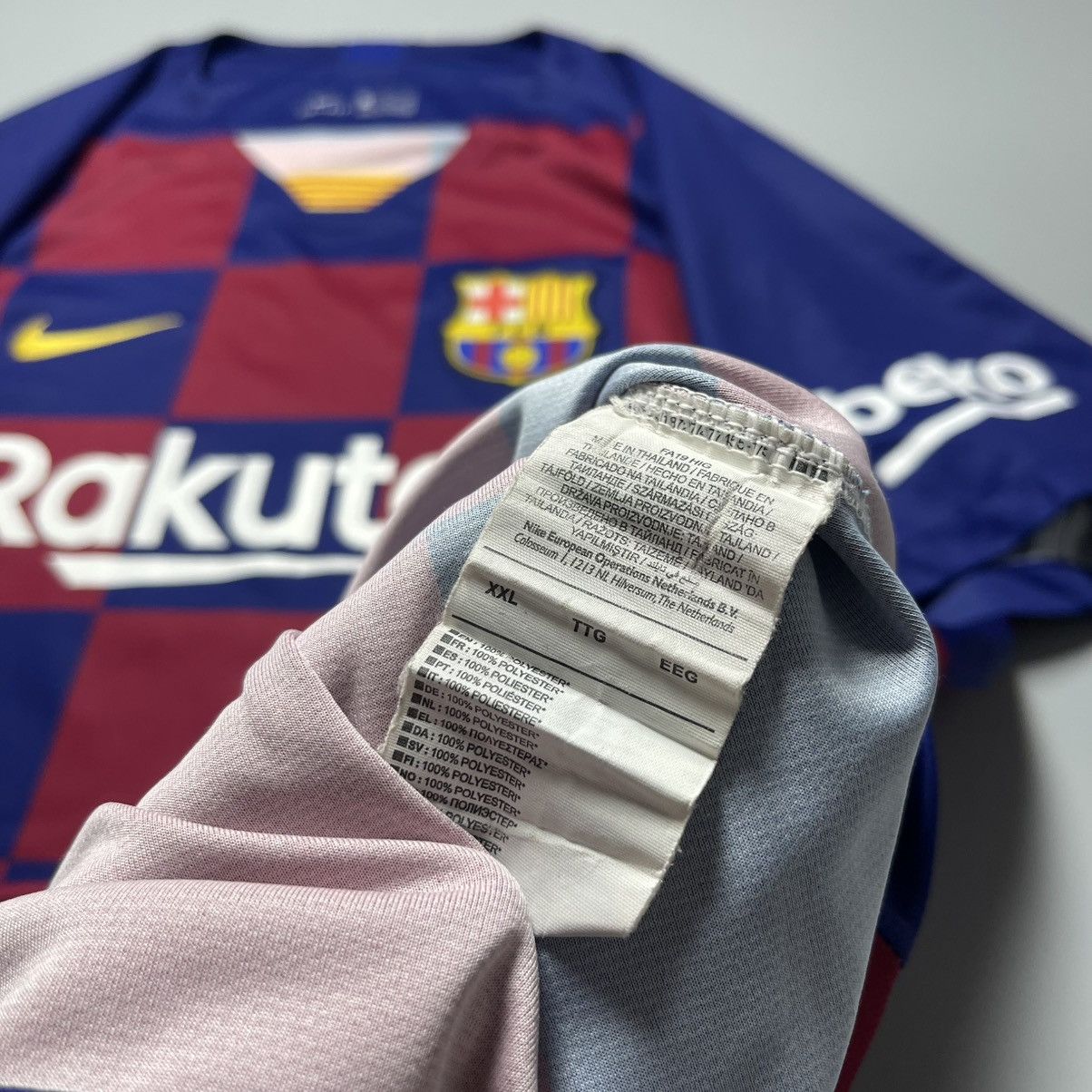 Vintage BARCELONA NIKE 2019/2020 FOOTBALL HOME JERSEY #10 MESSI Size US XXL / EU 58 / 5 - 10 Thumbnail