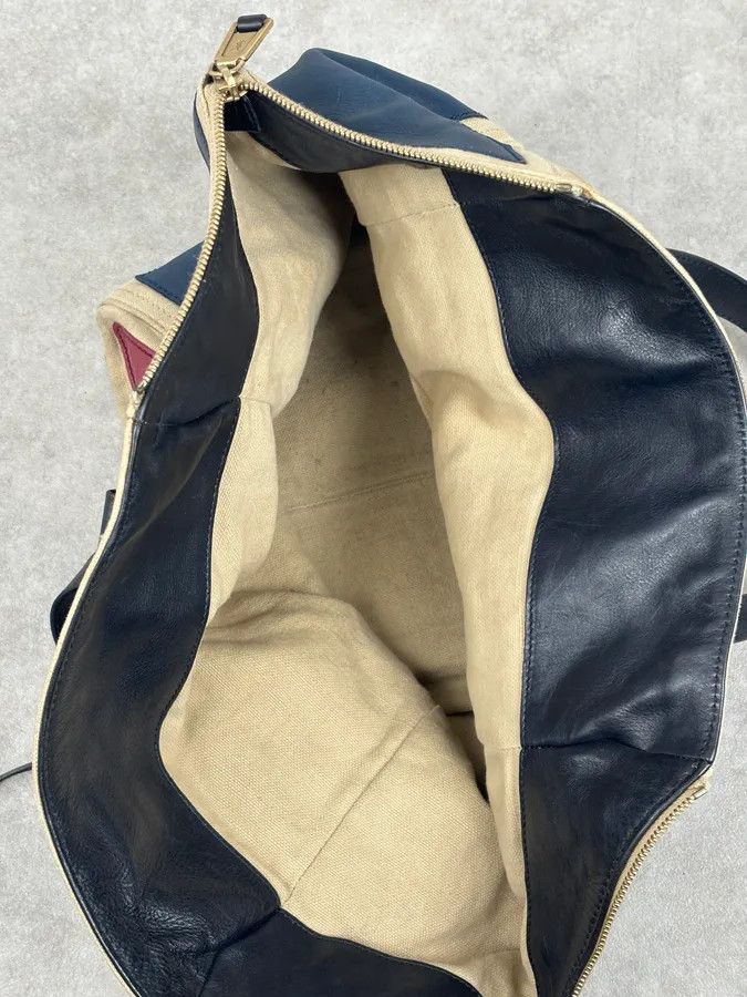 Yves Saint Laurent 2000s Yves Saint Laurent Burgundy Leather Colorblock Handle Bag Size ONE SIZE - 14 Thumbnail