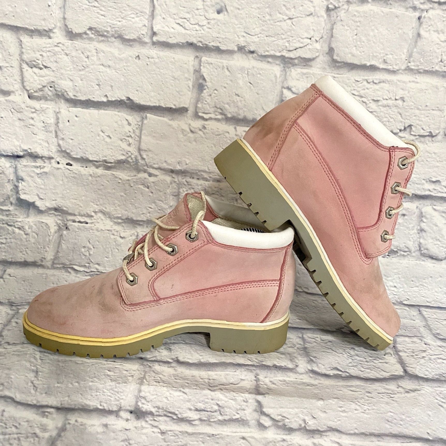 Timberland TIMBERLAND Nellie Pink Nubuck Leather Waterproof Chukka Boots Sz 7.5 Women Boots Mid-Calf Waterproof Size US 6 / IT 36 - 6 Thumbnail