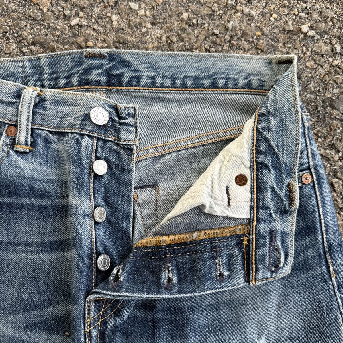 Levi's W30 Levi's 501 Button Fly Faded Denim Jean Pants Size US 30 / EU 46 - 4 Thumbnail