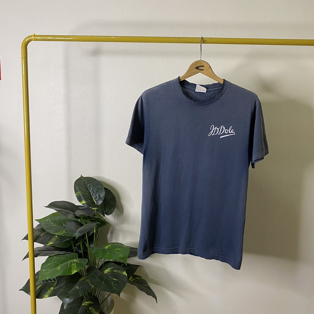 Vintage 1990s Dole Hawaii Pineapple Plantation Sunfaded Promo Tee Size US S / EU 44-46 / 1 - 4 Thumbnail