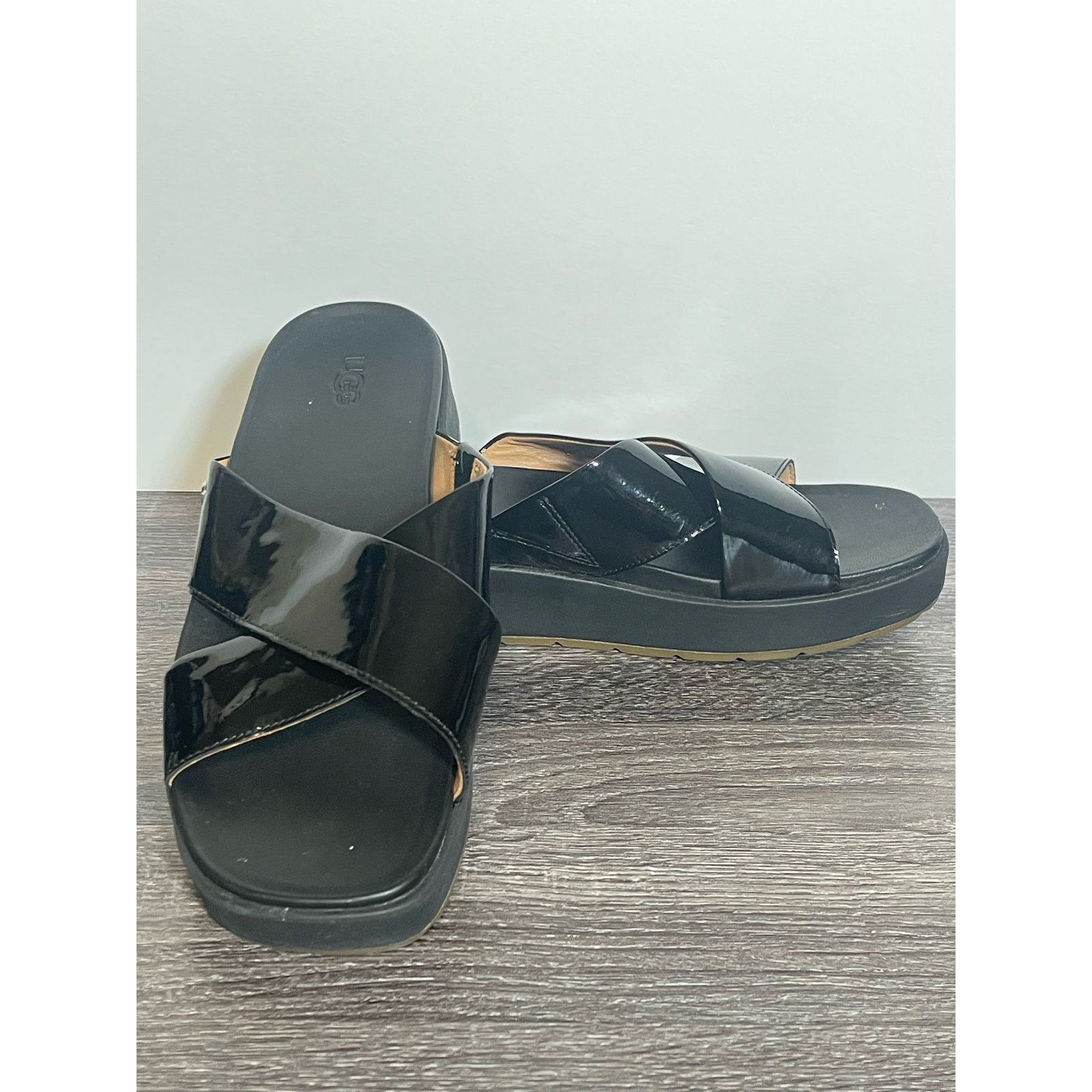 Ugg UGG Emily Criss Cross Patent Slide Sandals Women's Size 9.5 Size US 9.5 / IT 39.5 - 1 Thumbnail