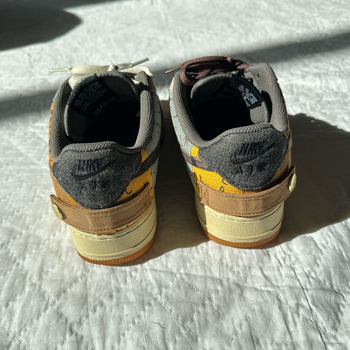 Nike × Travis Scott Travis Scott x Nike Air Force 1 “Cactus Jack” Size US 11 / EU 44 - 5 Thumbnail