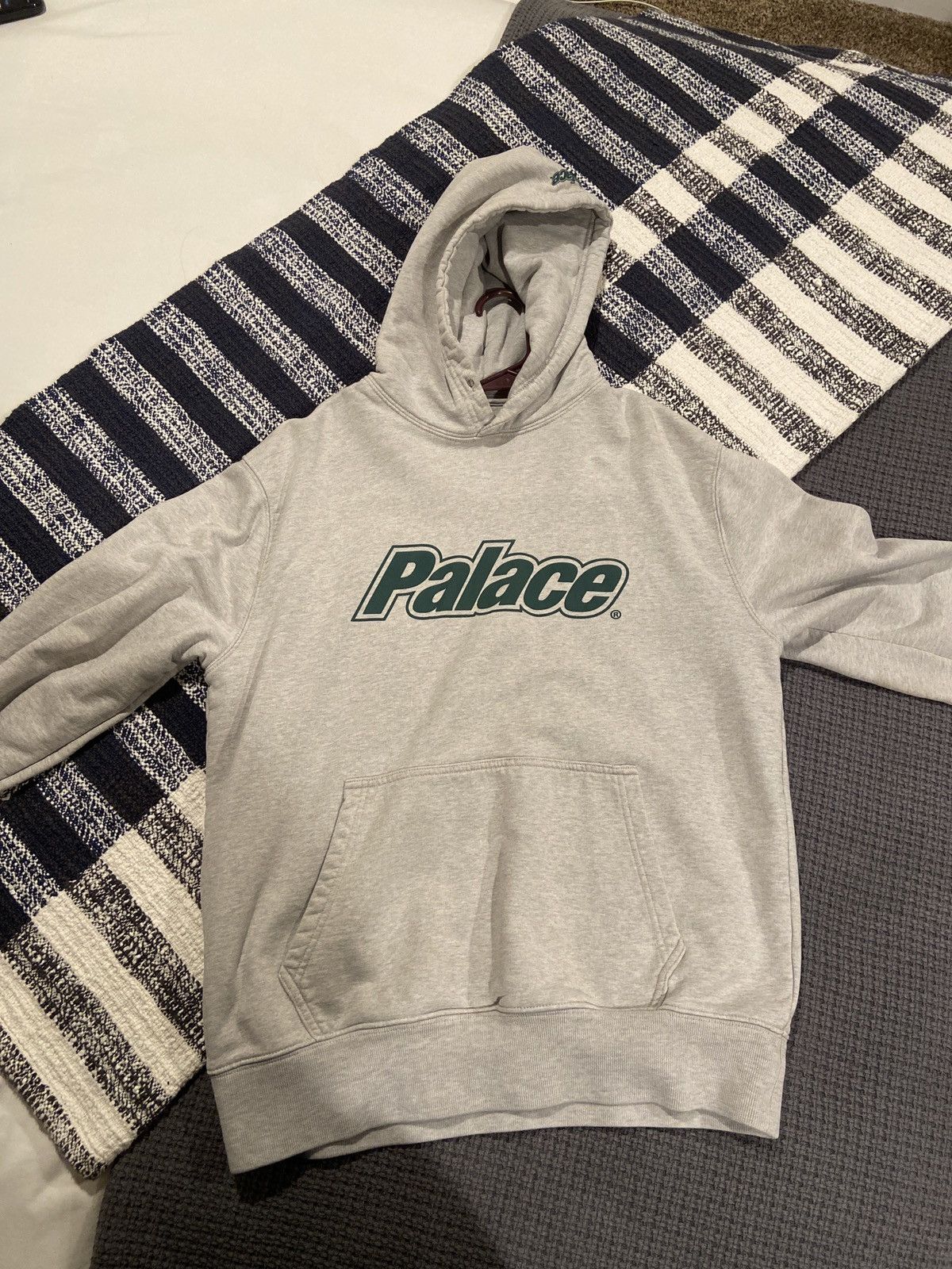image of Palace Sweatshirt/hoodie in Grey, Men's (Size Medium)