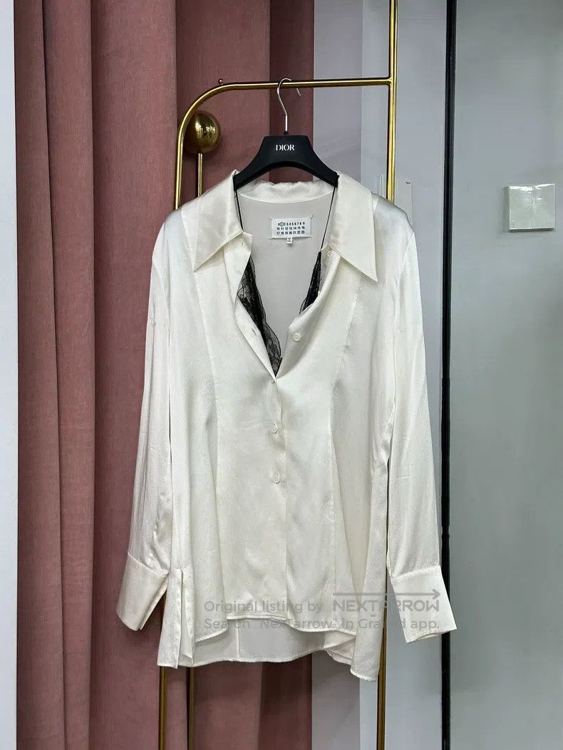 Maison Margiela Maison Margiela White silk stitched lace fake two-piece sh Size XS / US 0-2 / IT 36-38 - 1 Thumbnail