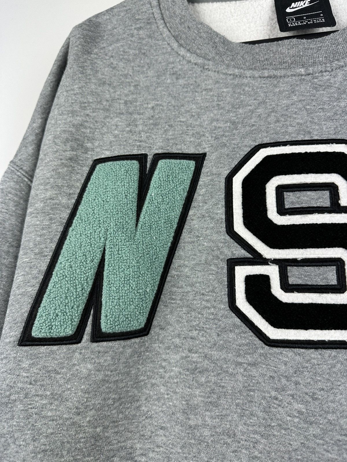 Nike × Vintage Nike NSW Big Logo Crewneck Sweatshirt Men’s L Size US L / EU 52-54 / 3 - 5 Thumbnail