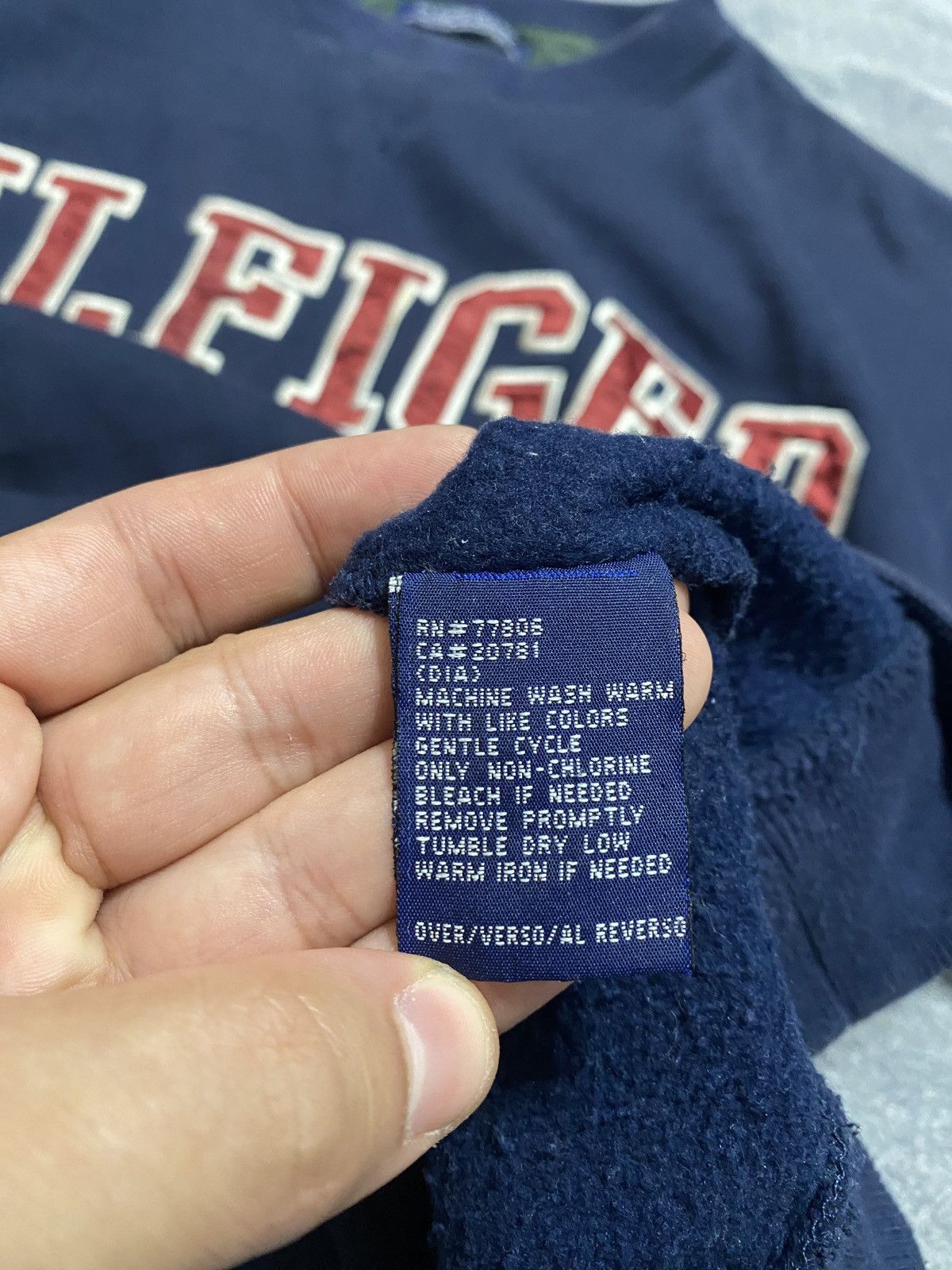 Tommy Hilfiger Vintage Tommy Hilfiger Sweatshirt Big Logo Y2K 90s Size US L / EU 52-54 / 3 - 8 Thumbnail