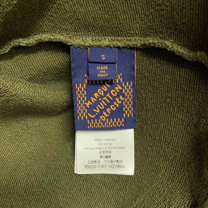 Louis Vuitton Louis Vuitton Studded letter sweatshirt Size US S / EU 44-46 / 1 - 7 Thumbnail