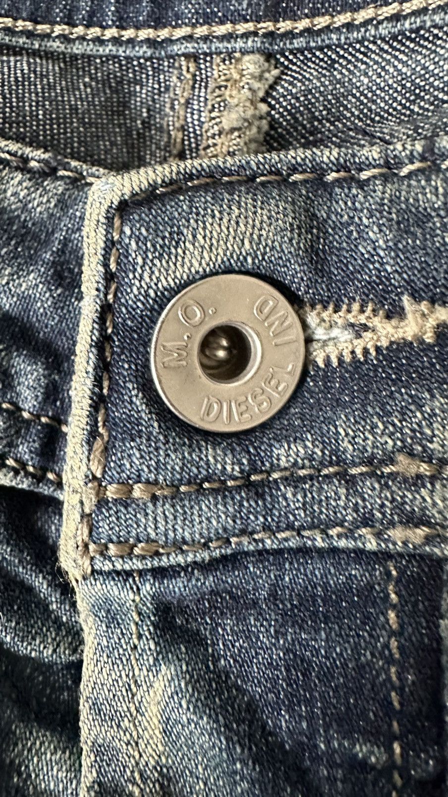 Diesel VINTAGE DIESEL INDUSTRY ZAGHOR BOOTCUT JEANS HEMMED Size US 34 / EU 50 - 7 Thumbnail
