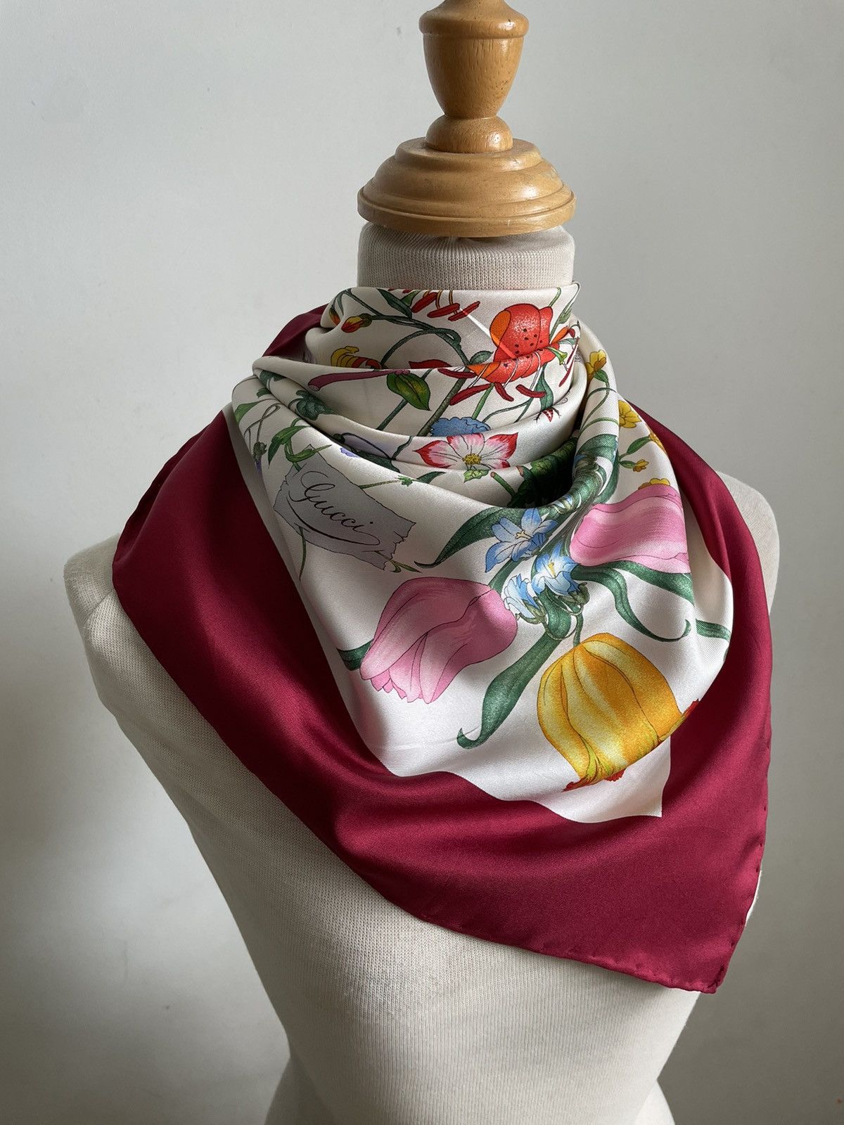 Designer × Gucci Vintage Gucci Scarves Size ONE SIZE - 3 Thumbnail