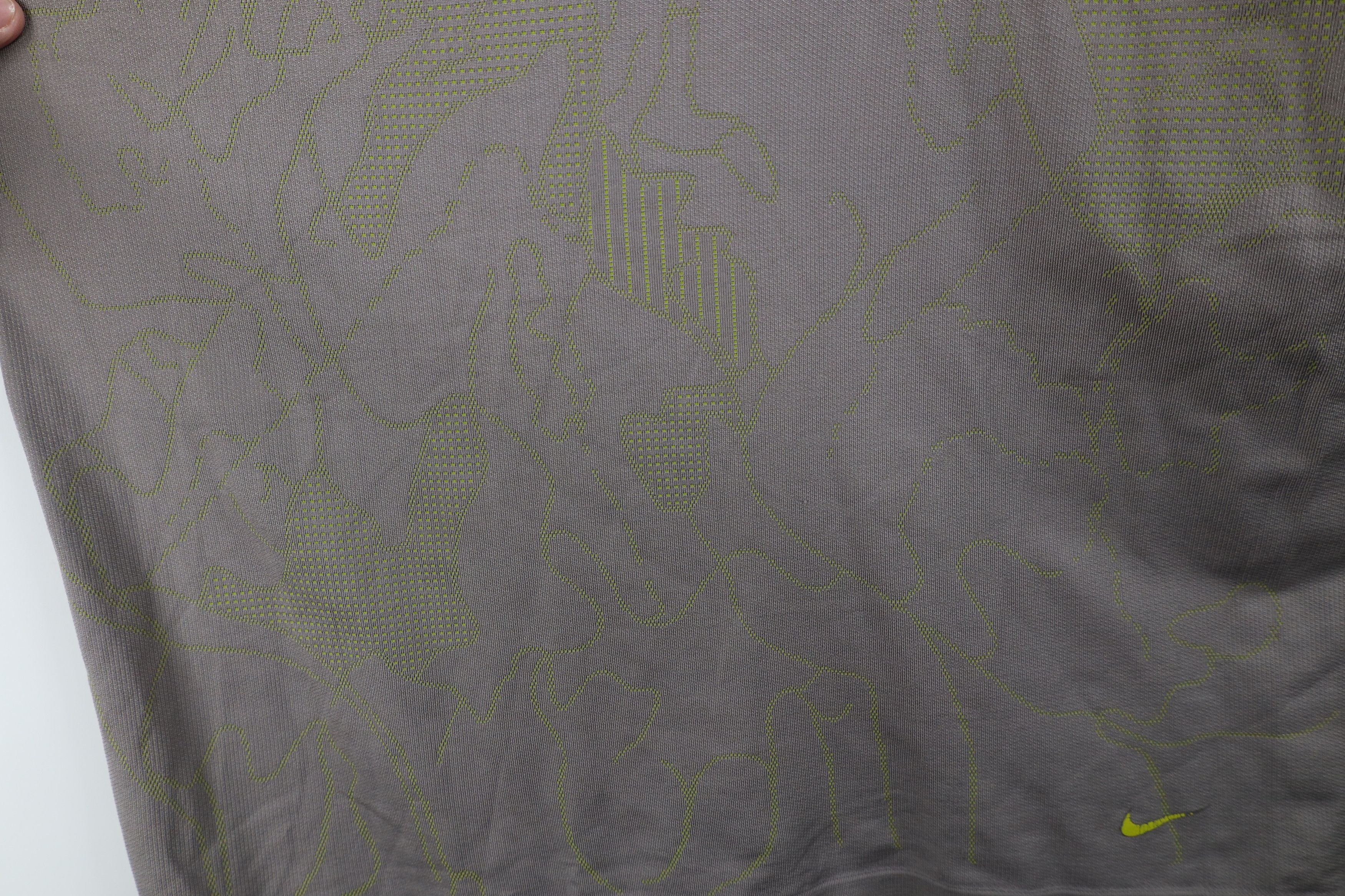 Nike Vintage Y2K Nike Camouflage Scott Mini Swoosh Knit T-Shirt Size US L / EU 52-54 / 3 - 8 Thumbnail