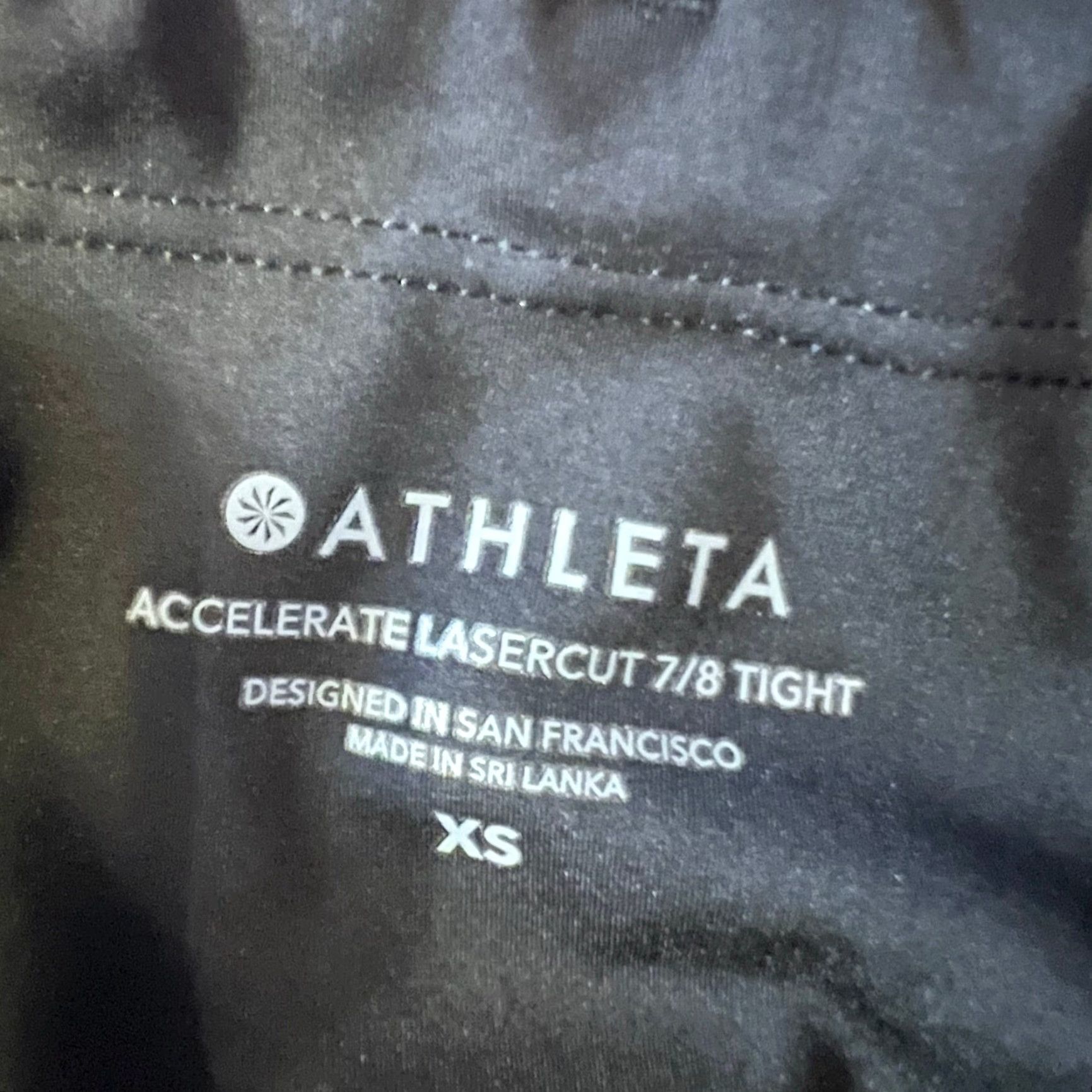 Athleta Athleta Leggings Womens XS Accelerate Lasercut 7/8 Tight Black Pants Size 26" / US 2 / IT 38 - 5 Thumbnail