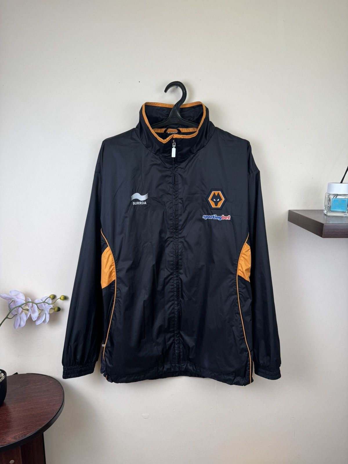 Other WOLVERHAMPTON WOLVES 2011/2012 FOOTBALL JACKET BURRDA sz XL Size US XL / EU 56 / 4 - 1 Thumbnail