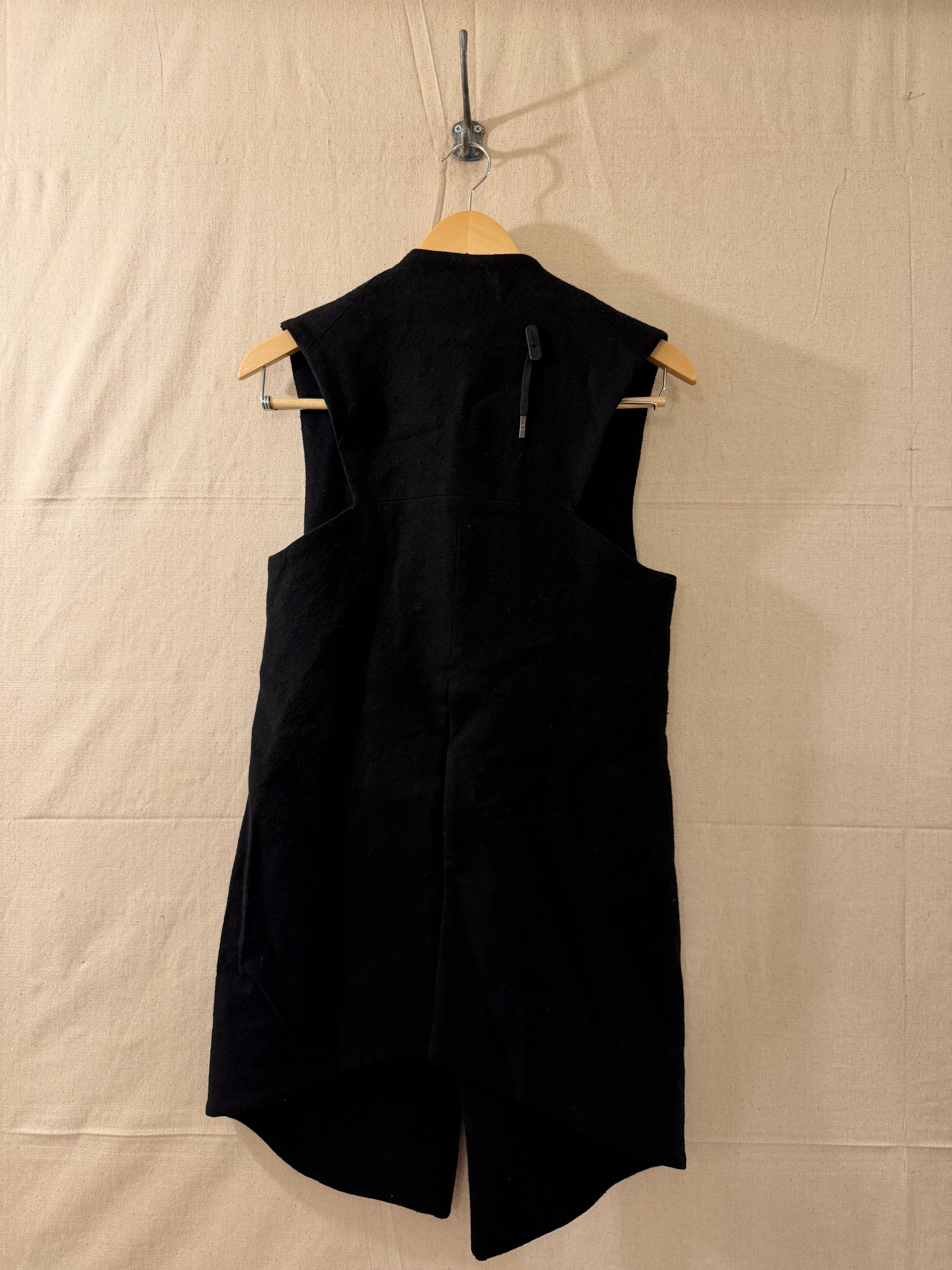 Boris Bidjan Saberi Boris Bidjan Saberi Wool Vest XS Size XS / US 0-2 / IT 36-38 - 4 Thumbnail