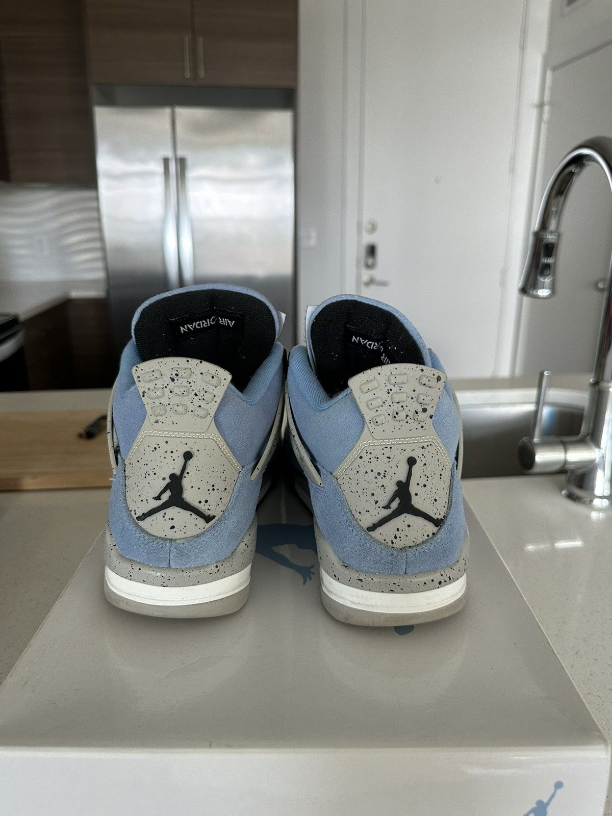 Jordan Brand Jordan Retro 4 Univeristy Blue Size US 7.5 / EU 40-41 - 2 Thumbnail