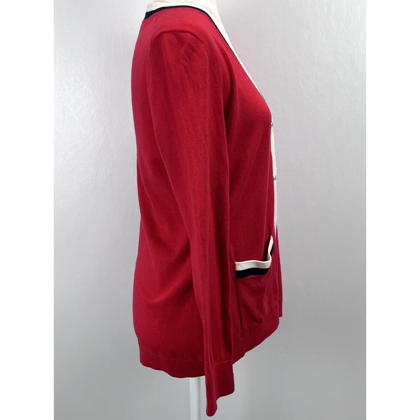Talbots Talbots Cardigan Sweater Petite Sz Medium Red Pearl Buttons Vneck Classic Size M / US 6-8 / IT 42-44 - 4 Thumbnail