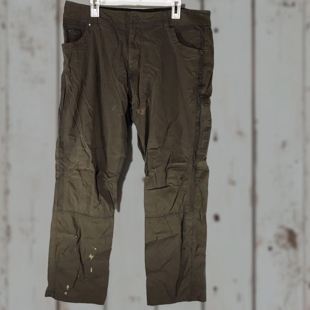 Vintage Kuhl Green Cargo Pants Mens Size 38x30 Cargo Pants Regular Fit Flat Front Outdoor Size US 38 / EU 54 - 1 Thumbnail