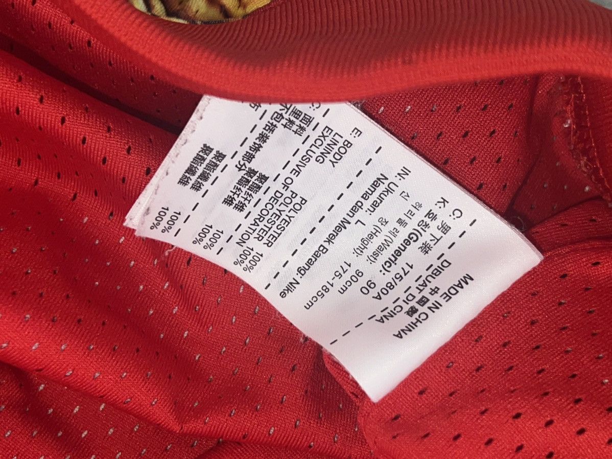Nike × Supreme Nike foamposite shorts Size US 34 / EU 50 - 8 Thumbnail