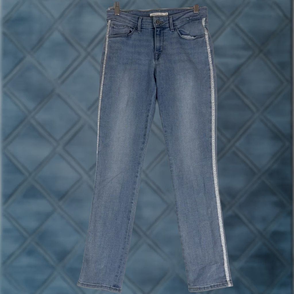 Levi's Levi's Classic Mid Rise Skinny Jeans Womens Size 28 W28 L30 Light Wash Stretch Blue Denim 5-Pocket Fit Mens Womens Girls? Size 28" / US 6 / IT 42 - 1 Thumbnail