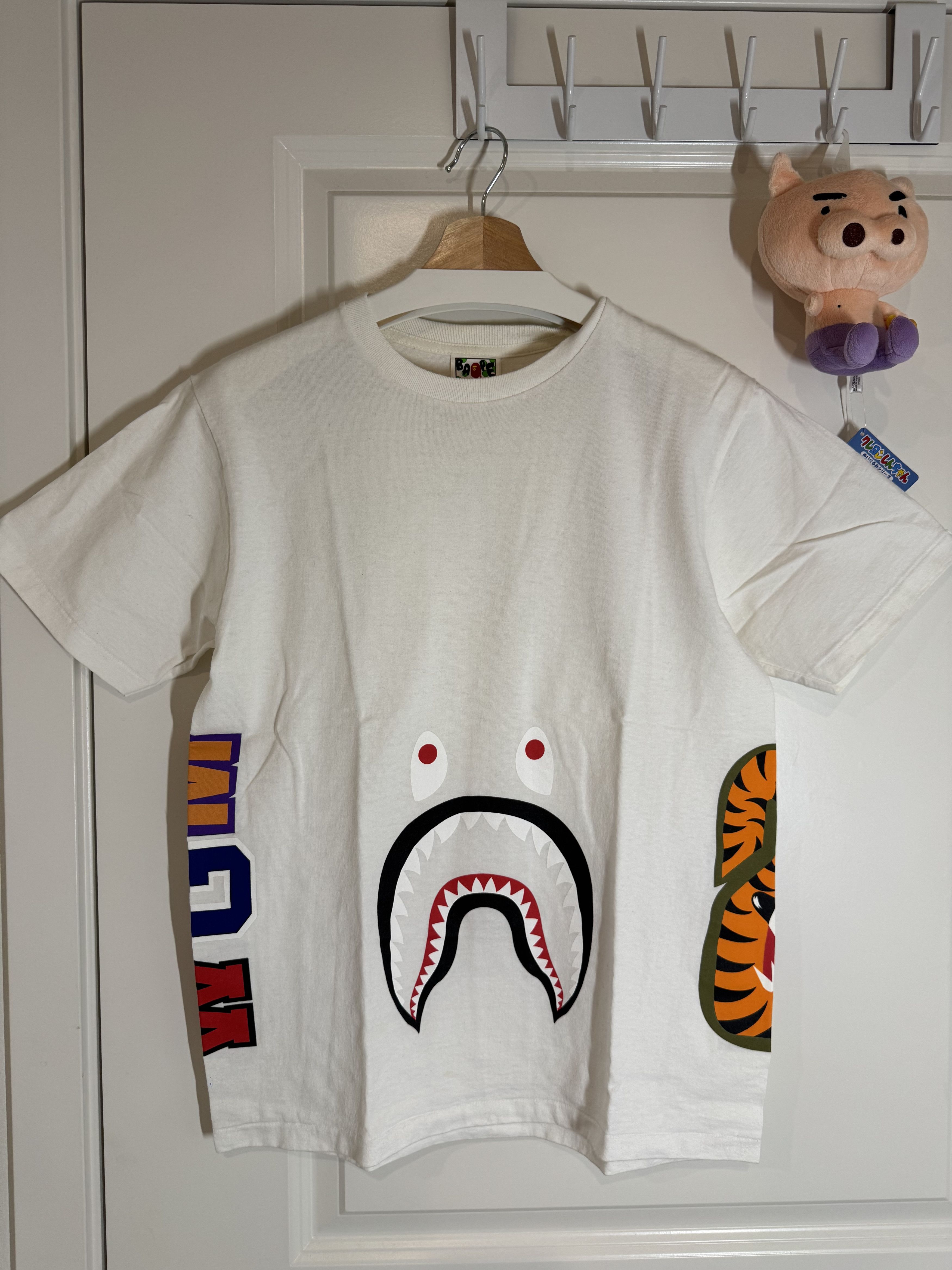 Bape Bape Shark Front & Back Side WGM Print White T-Shirts Medium Size US M / EU 48-50 / 2 - 1 Thumbnail