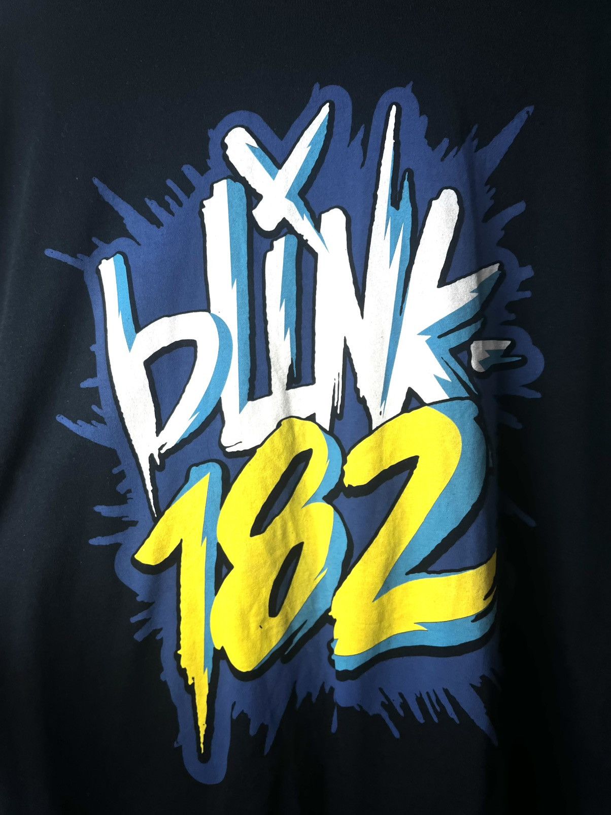 Band Tees Vintage Blink 182 Tour 2012 Band Rock T Shirt Pop Punk Size US XL / EU 56 / 4 - 3 Thumbnail