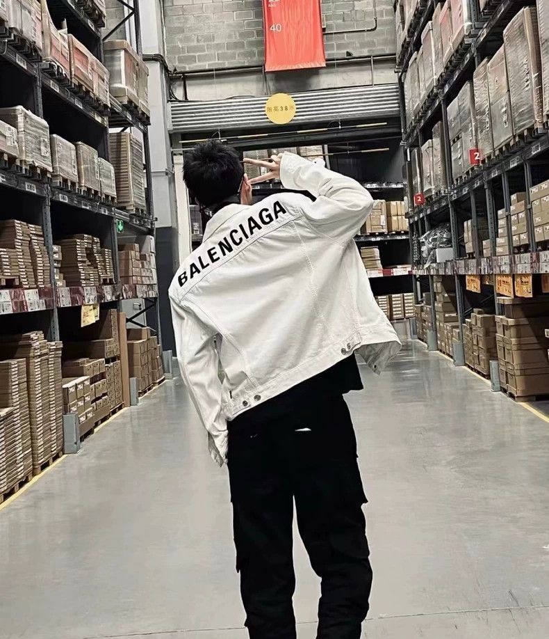 Balenciaga Balenciaga Denim jacket with letters on white back Size US S / EU 44-46 / 1 - 6 Thumbnail