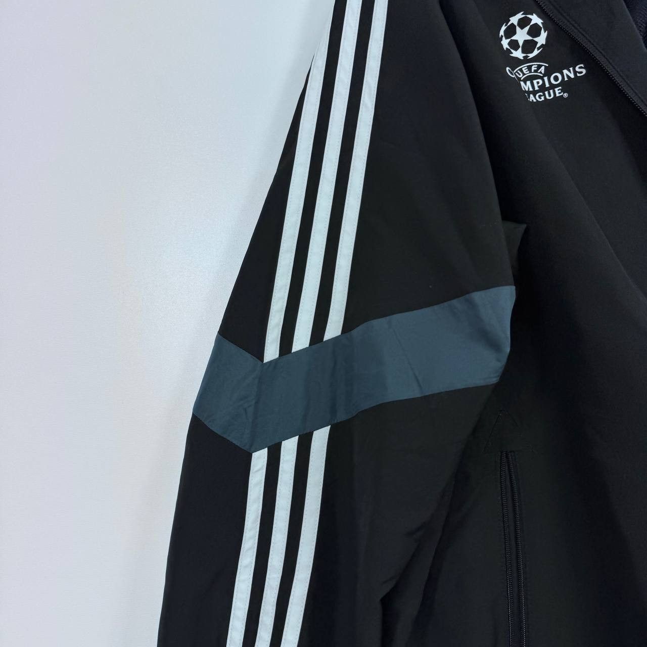 Adidas Adidas Real Madrid Track Jacket Champions League Size XL Size US XL / EU 56 / 4 - 5 Thumbnail