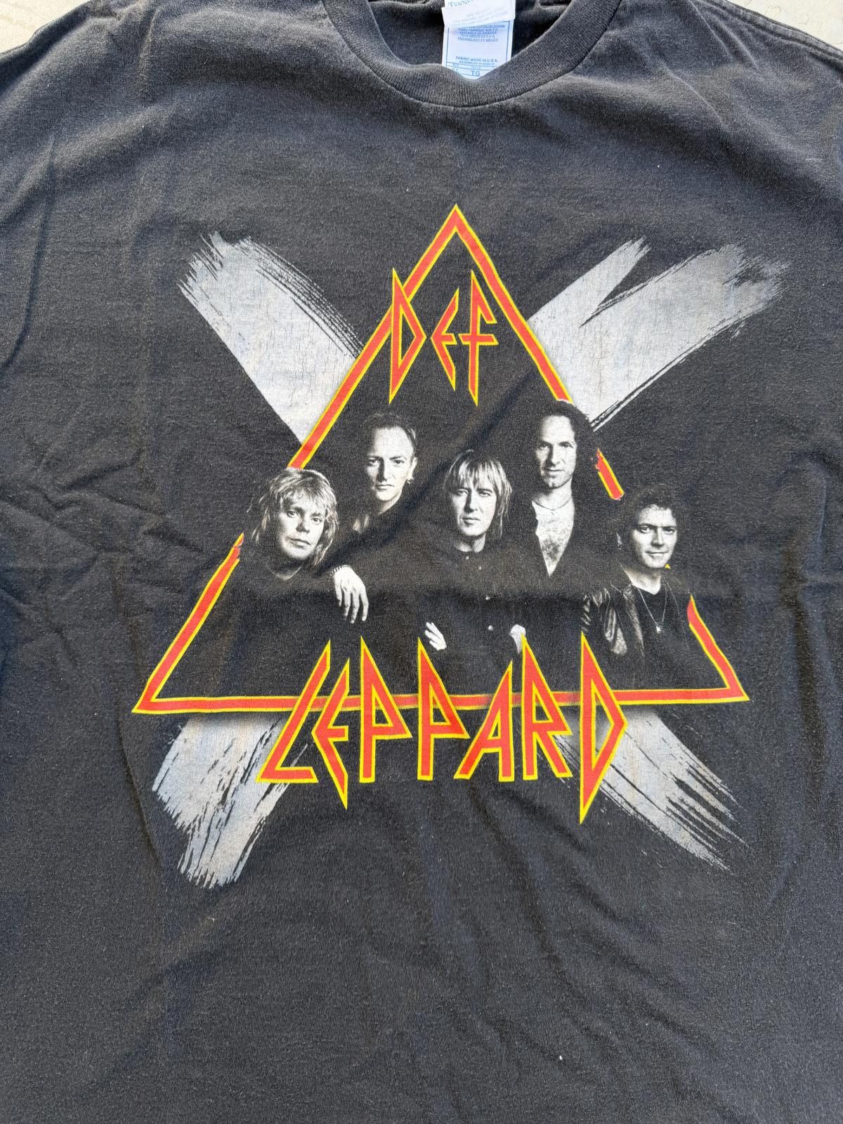 Other 90s Def Leppard Band Photo Tee XL Tennessee River Size US XL / EU 56 / 4 - 4 Thumbnail