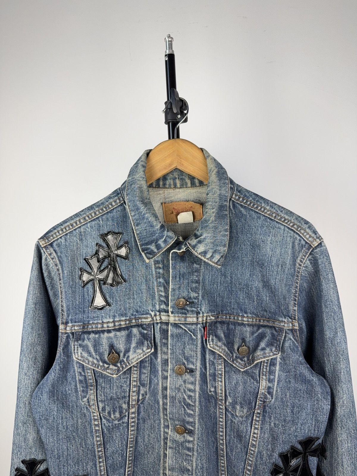 Levi's Vintage Clothing Vintage 90s Levi’s Chrome Hearts❗️Style Cross Denim Jacket Size US XS / EU 42 / 0 - 2 Thumbnail