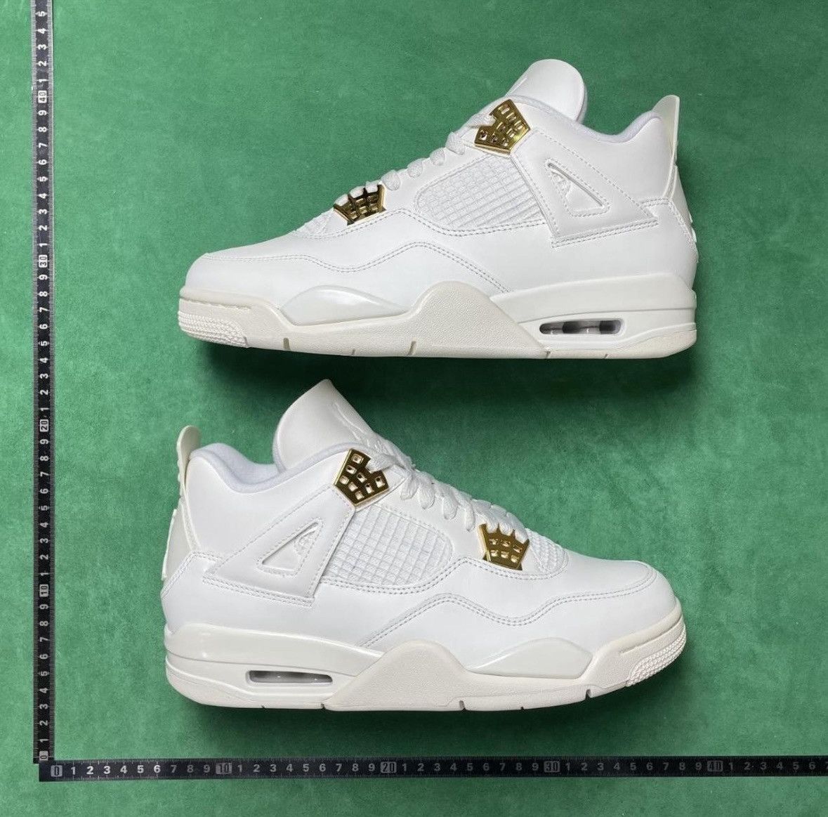 Jordan Brand Nike Air Jordan 4 Retro Metallic Gold Size US 11 / EU 44 - 1 Thumbnail
