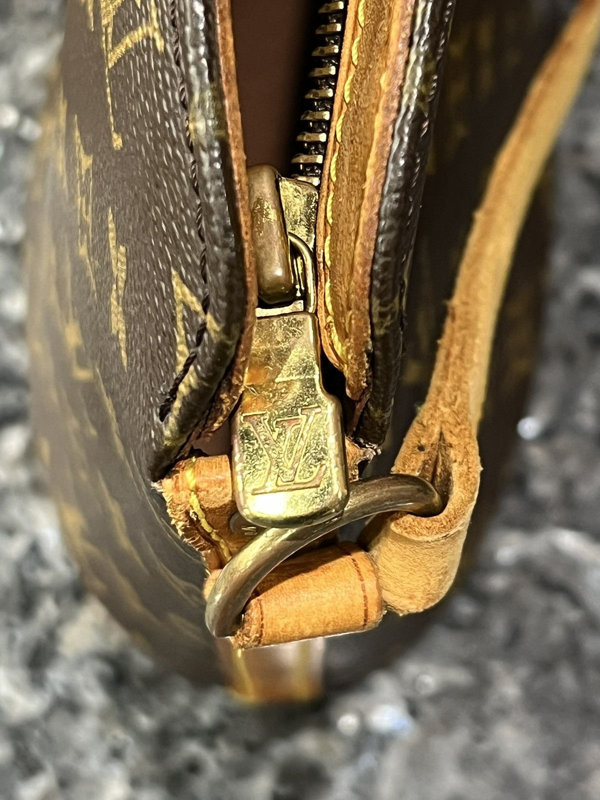 Louis Vuitton Louis Vuitton Drouot Size ONE SIZE - 9 Thumbnail