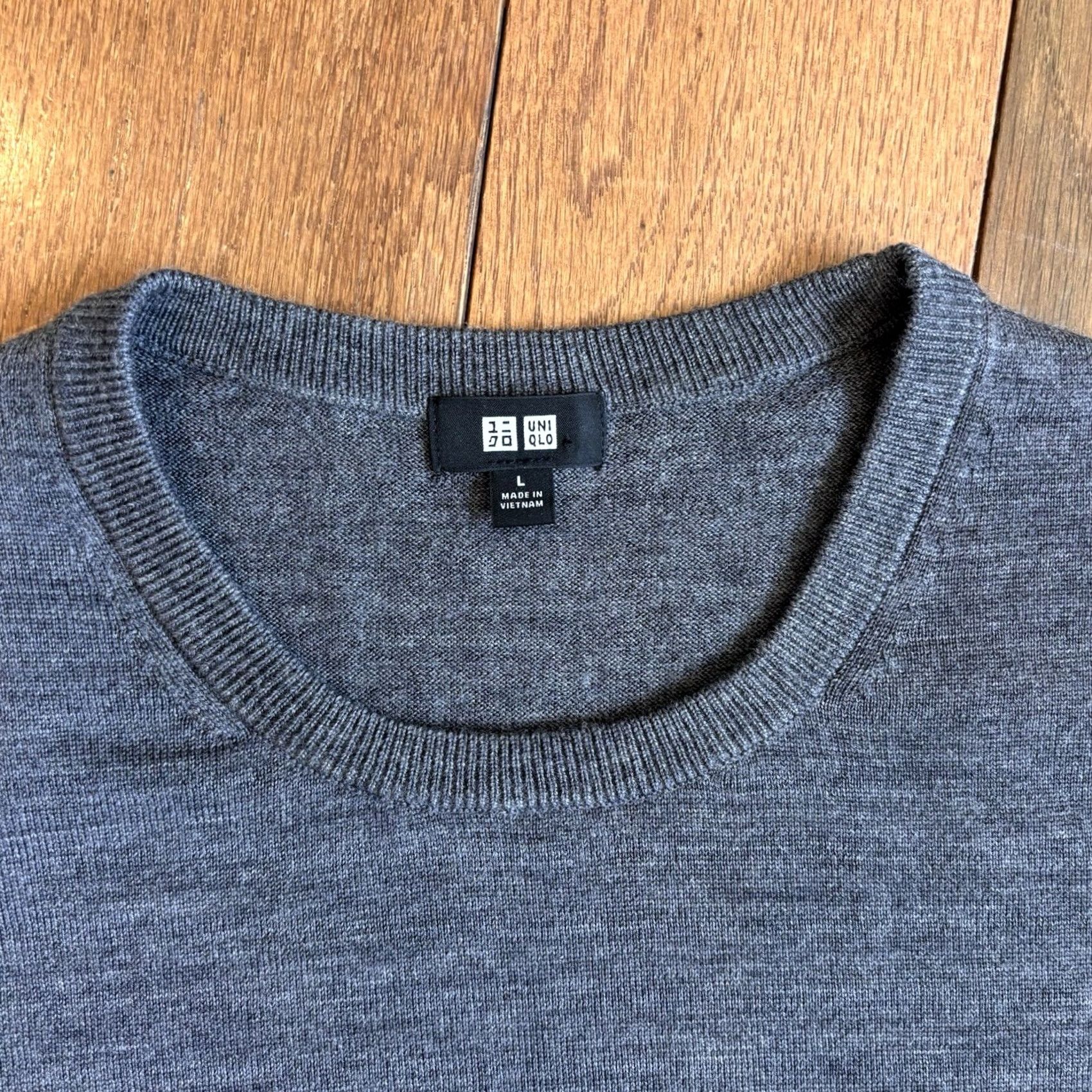 Uniqlo Mens Uniqlo Wool Crewneck Sweater Gray L Shirt? Size US L / EU 52-54 / 3 - 2 Thumbnail