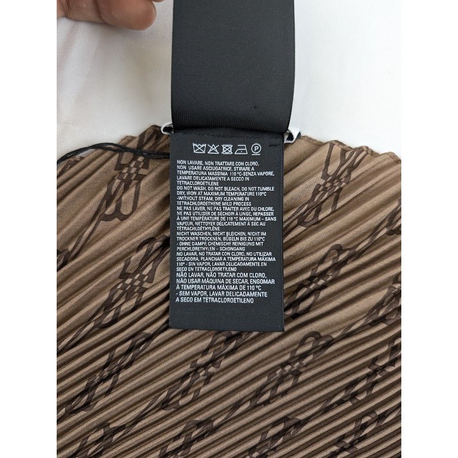 Balenciaga o1rshd1 Size: OS / ST BB Monogram Silk Pilsse in Beige Brown Size ONE SIZE - 12 Thumbnail