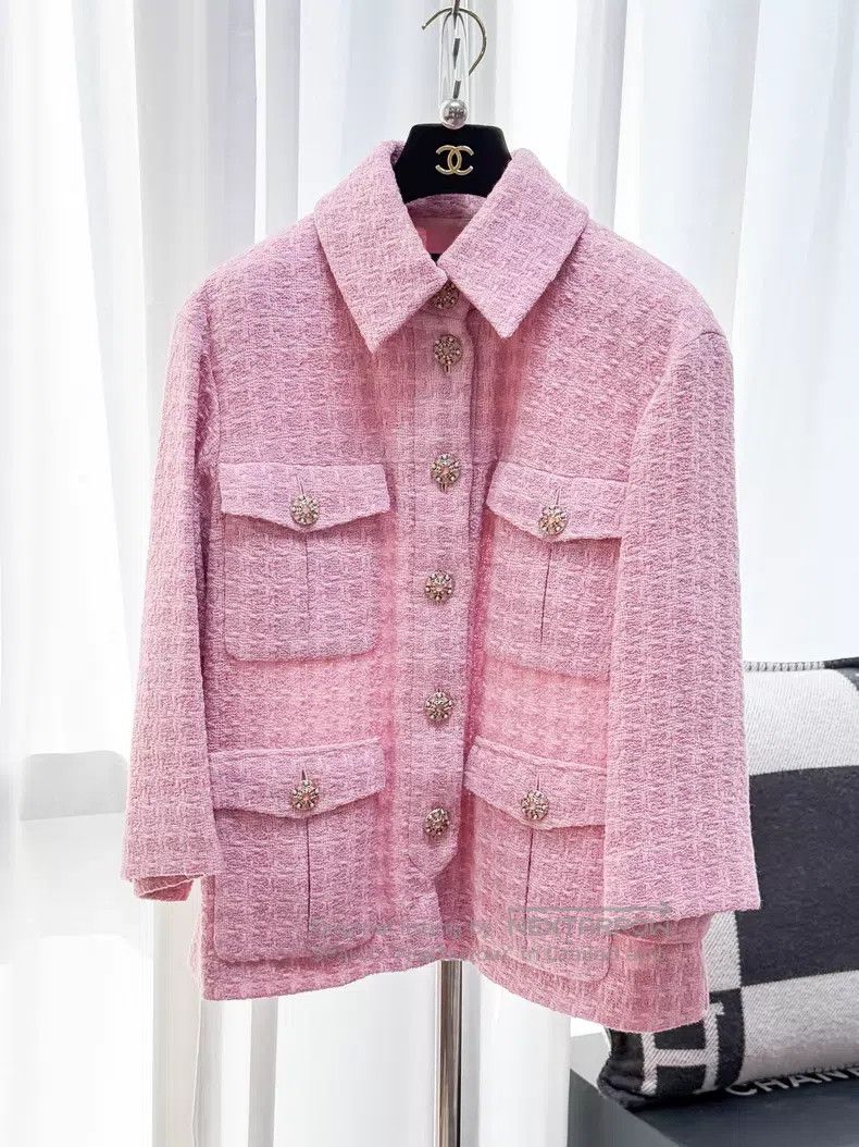 Chanel Chanel Gem buckle four-pocket tweed long-sleeved jacket Size XS / US 0-2 / IT 36-38 - 1 Thumbnail