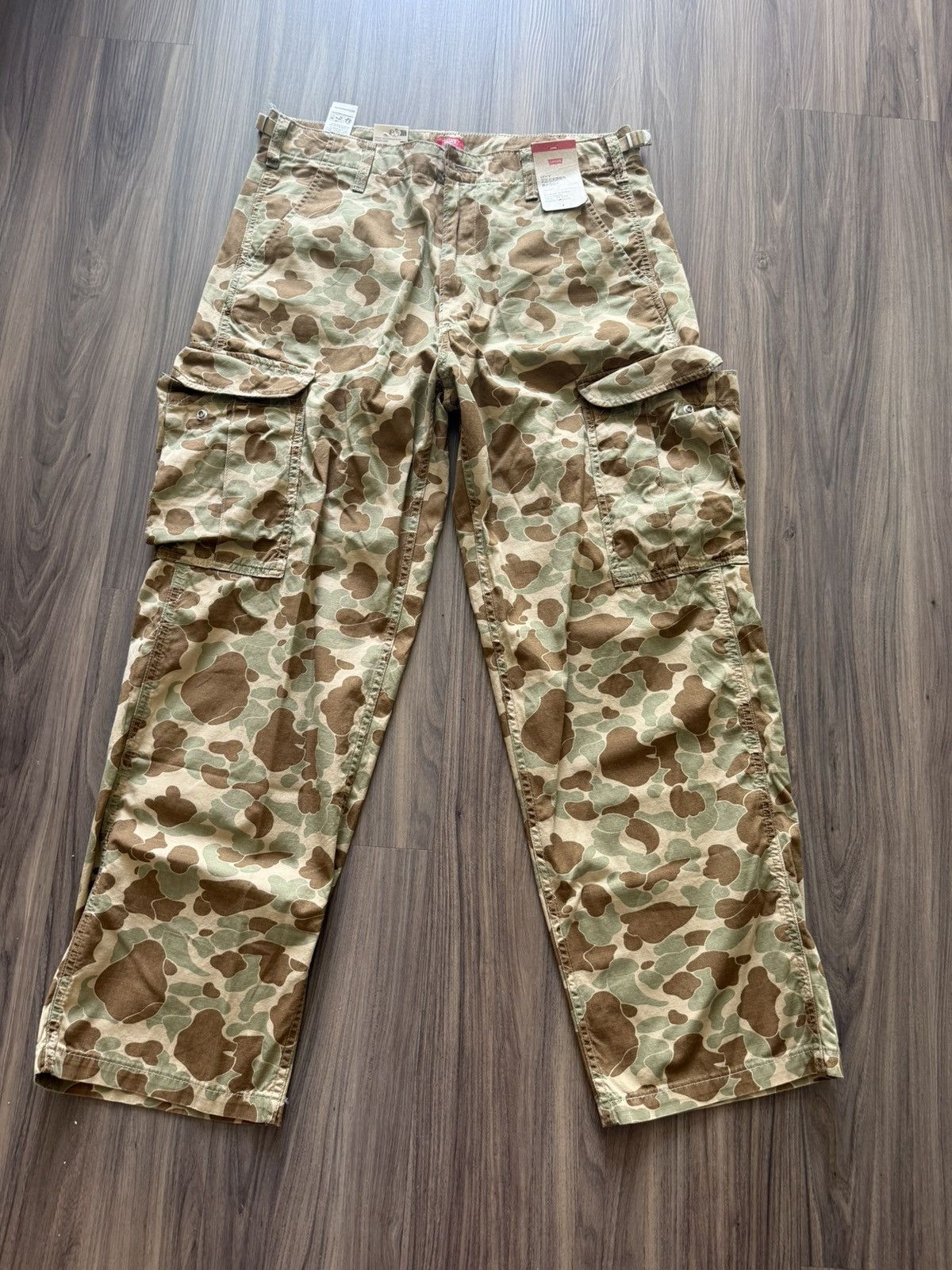 Levi's Levi’s XX Cargo Baggy Camo Pants Mens 33x30 Utility Cargo Size US 33 - 1 Thumbnail