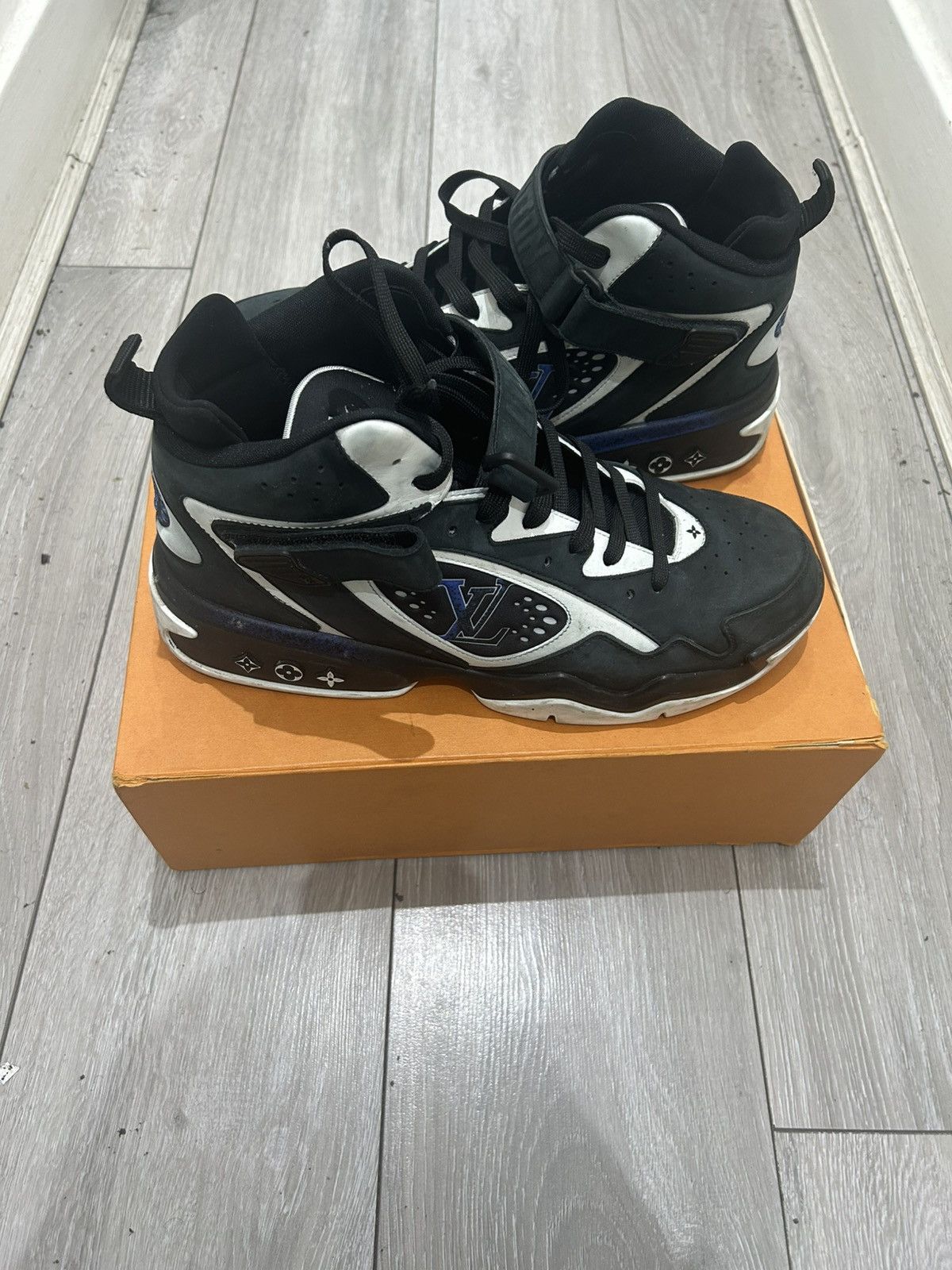 Louis Vuitton Louis Vuitton Basketball Sneakers Size US 10 / EU 43 - 9 Thumbnail