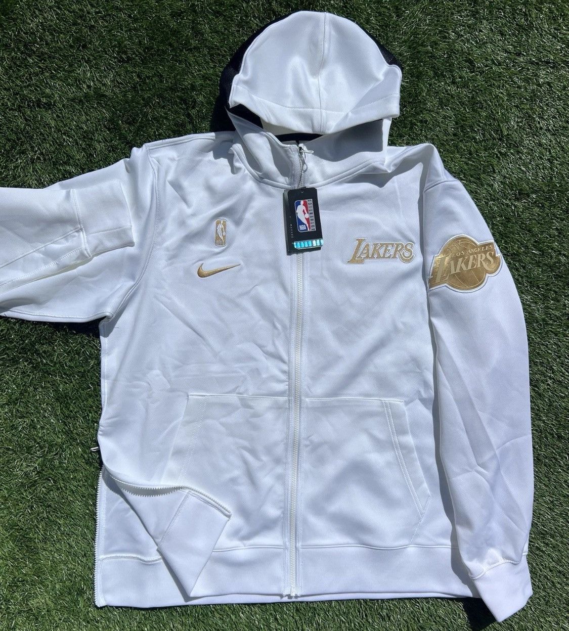 Nike LOS ANGELES LAKERS SHOWTIME "TROPHY RING BANNER" 2020 Size US XL / EU 56 / 4 - 6 Thumbnail