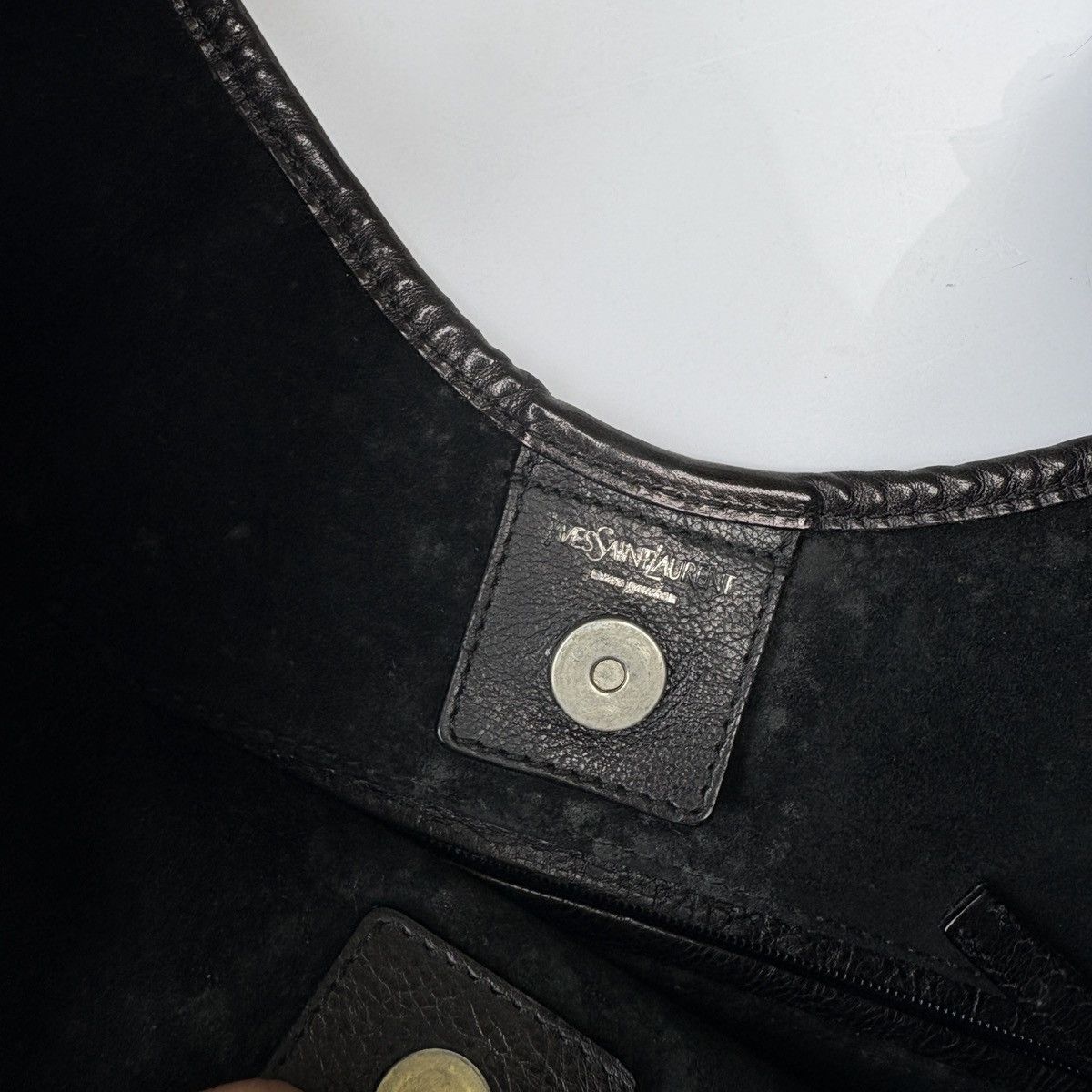 Yves Saint Laurent YVES SAINT LAURENT by Tom Ford Suede MOMBASA HOBO BAG Size ONE SIZE - 13 Thumbnail